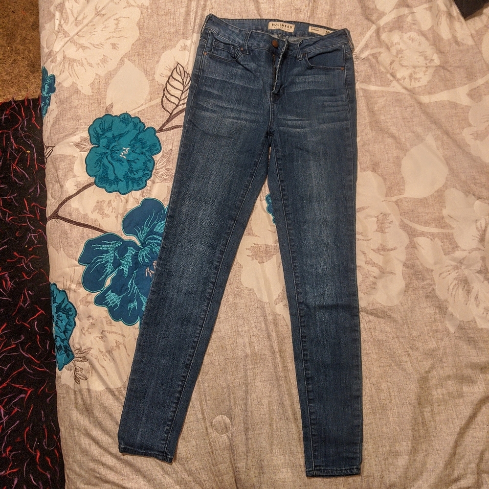 Bullhead skinny jeans